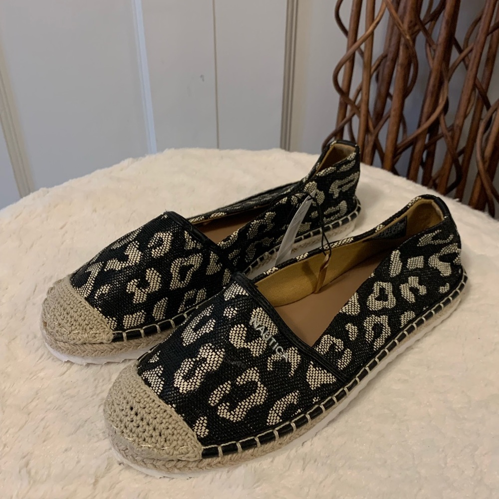 Náutica shoes size 8
